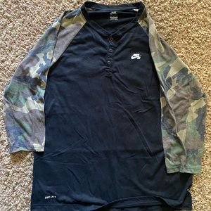 Nike Sb Henley Style shirt! Size Large!!
